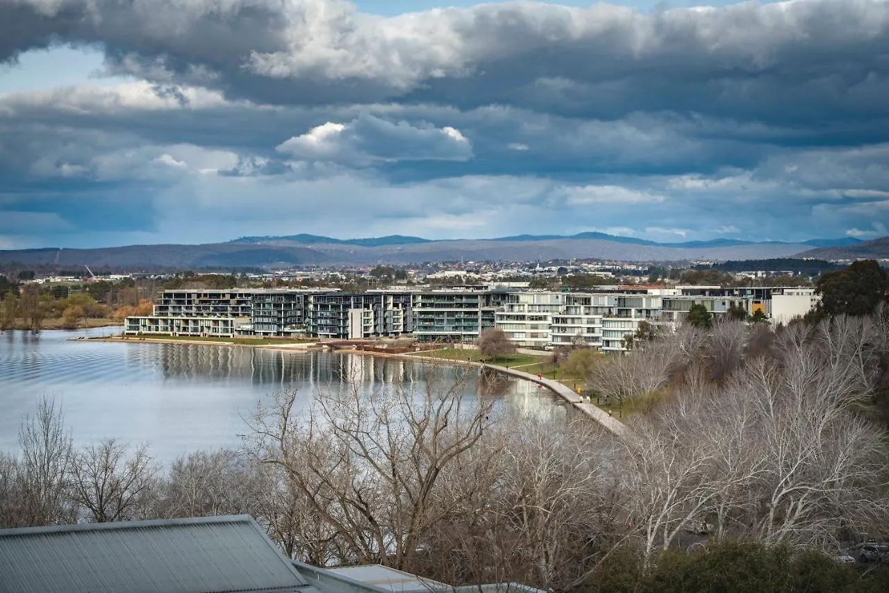 Lake View Apartment, Kingston Australia